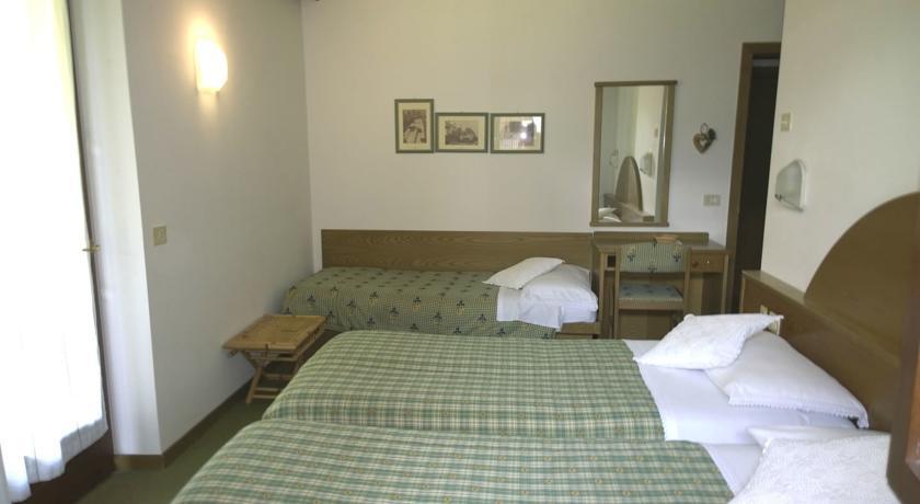 La Felce Bed & Breakfast Carisolo Chambre photo