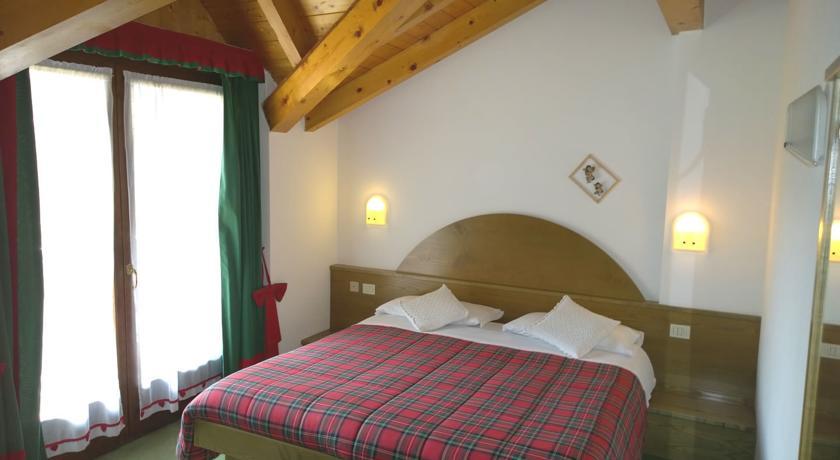La Felce Bed & Breakfast Carisolo Chambre photo