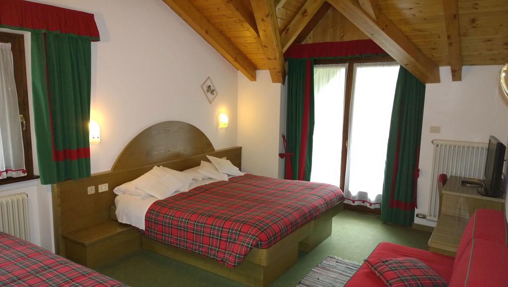 La Felce Bed & Breakfast Carisolo Chambre photo